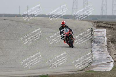 media/Nov-29-2025-TrackDaz (Sat) [[10ae2d9bce]]/A Group/Session 3 (Outside Grapevine)/